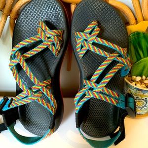 Women’s Chacos size 7